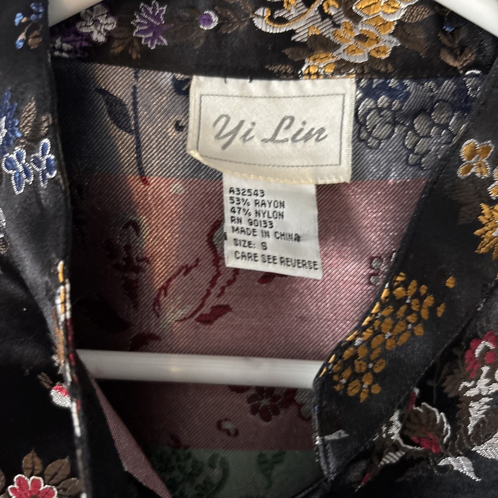 Vtg Yi Lin Women's Brocade Floral Blouse Sm‎ Mandarin Collar Button Up Oriental - Picture 2 of 9